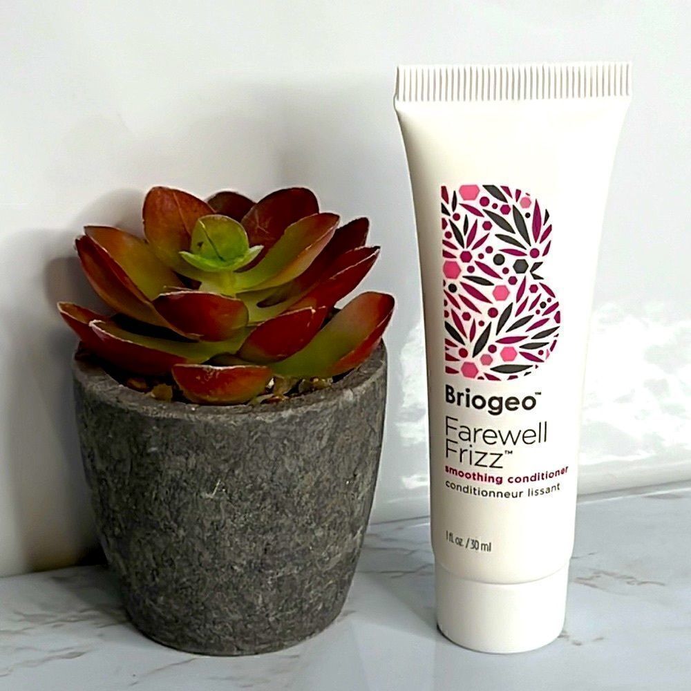 $6🌟 Briogeo Farewell Frizz Smoothing Conditioner